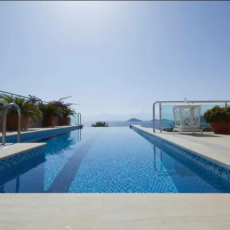 Glass House Ultra Luex Tatil Kas
