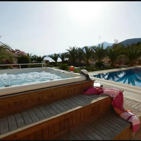 Glass House Ultra Luex Tatil Villa