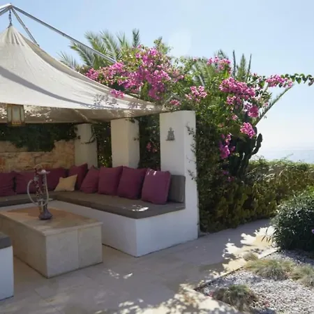 Glass House Ultra Luex Tatil Villa *