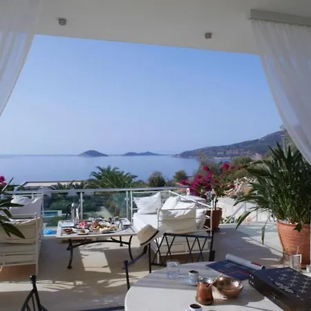 Glass House Ultra Luex Tatil