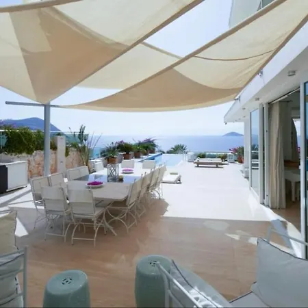 Glass House Ultra Luex Tatil Villa *